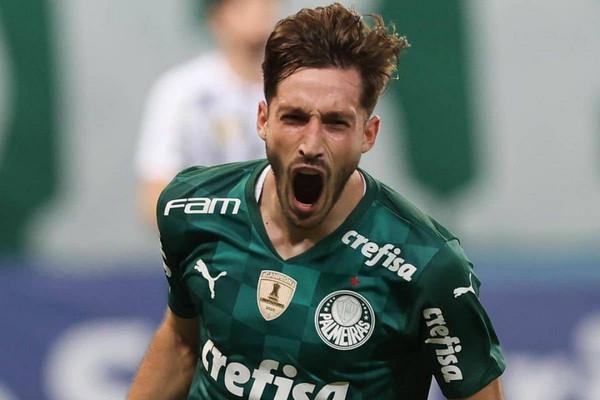 Roma, Matias Vina a un passo: ecco l’offerta al Palmeiras e lo stipendio