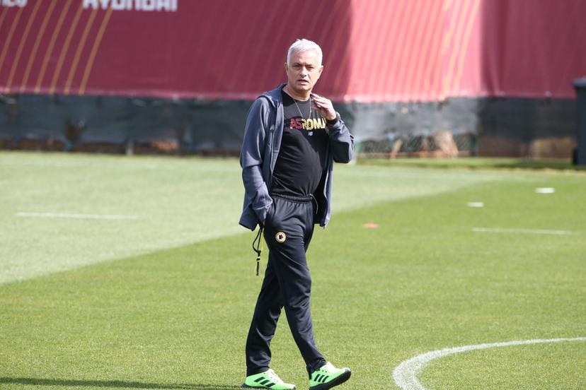Trigoria, allenamento mattutino: ok Pellegrini e Sanches. Tornano Karsdorp e Spinazzola (VIDEO)