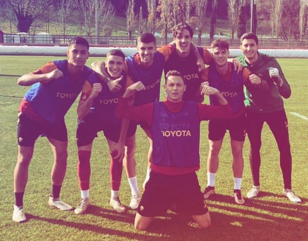 Roma, ancora a parte Belotti e Wijnaldum. Zaniolo esulta sui social per la vittoria in partitella (FOTO)