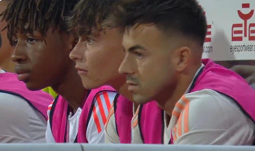 El Shaarawy e l’abbraccio dell’Olimpico: lacrime sotto la Sud e uno striscione per il Faraone