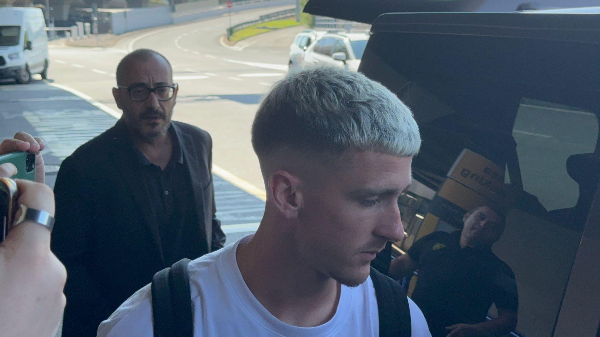 Saelemaekers, confermata la frattura al malleolo: i tempi di recupero