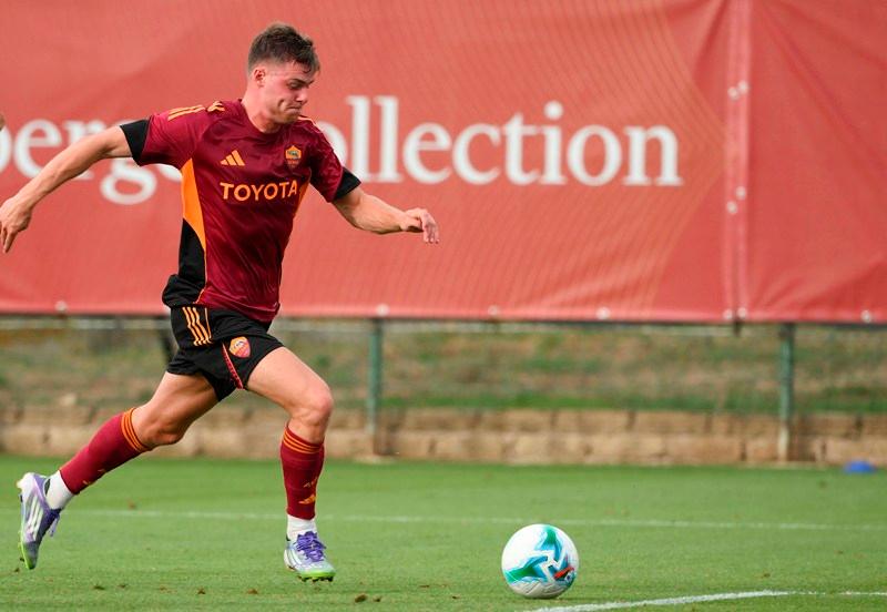Roma-UniPomezia 9-0: poker di Ferguson, a segno anche Dybala e il baby Arena – FOTO