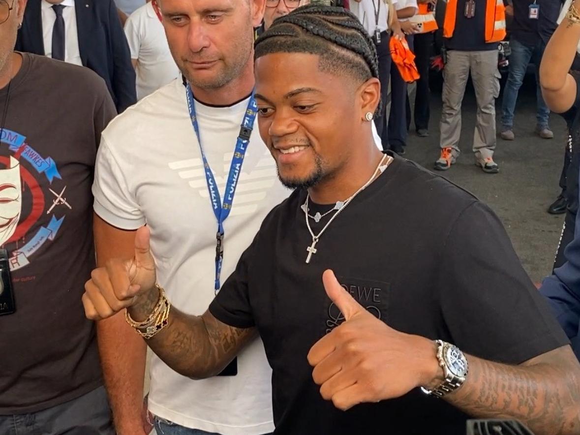Bailey è atterrato a Ciampino: l’entusiasmo del giamaicano – FOTO
