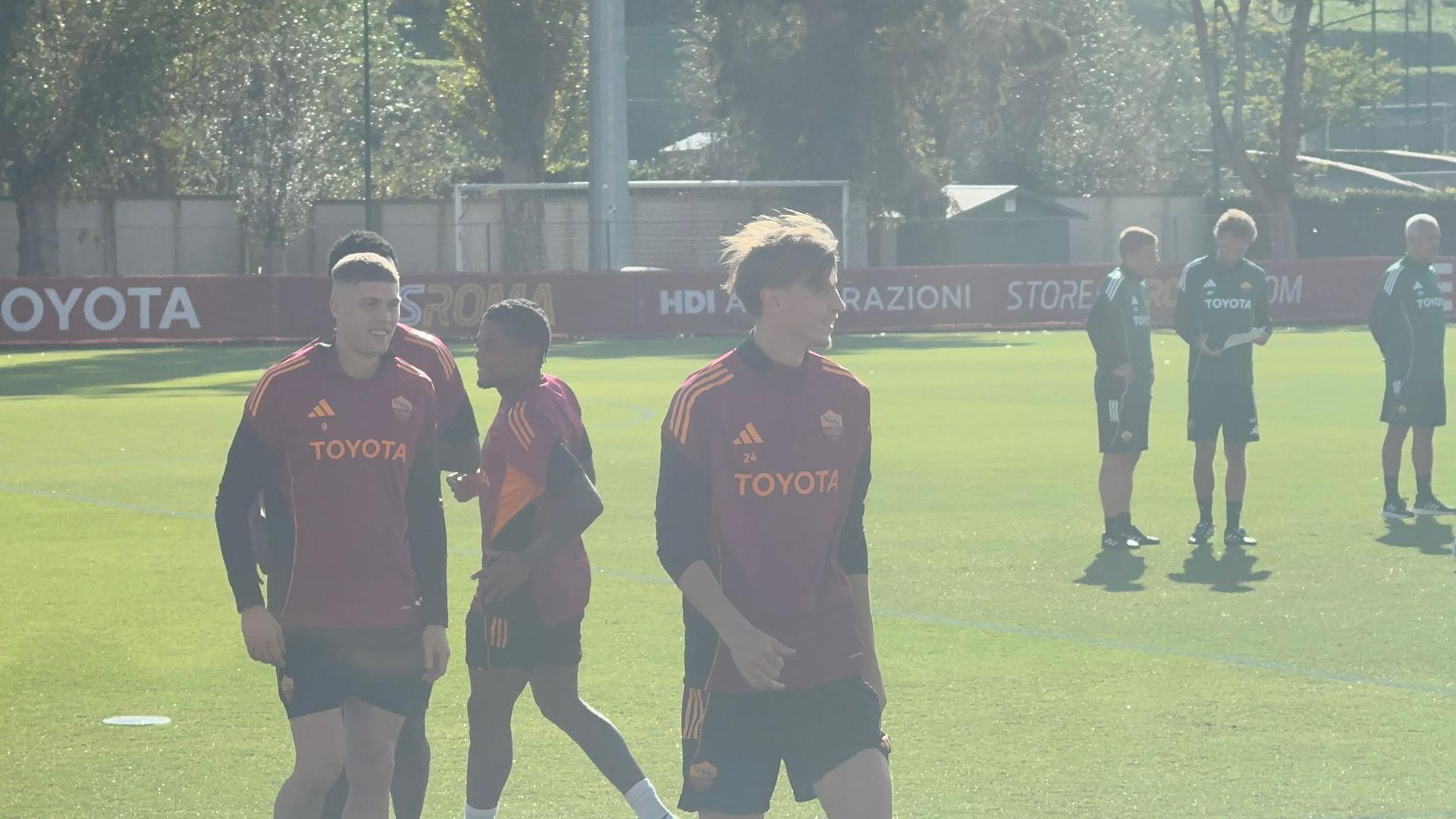 Trigoria: allenamento di rifinitura in vista di Roma-Viktoria Plzen (VIDEO)
