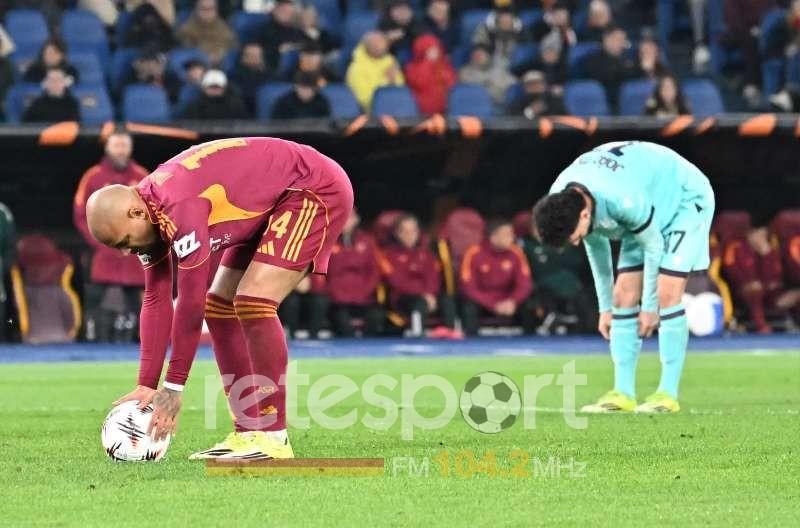Il gol di Malen su rigore e l’esultanza dello Studio Olimpico di Retesport – VIDEO