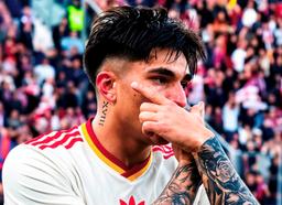 Roma, ufficiale l’acquisto di Santiago Castro. Indosserà il 9