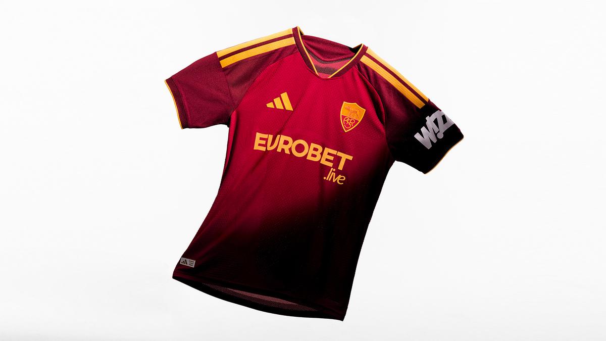 Roma, ecco la nuova prima maglia della stagione 26-27: torna lo stemma ASR – FOTO