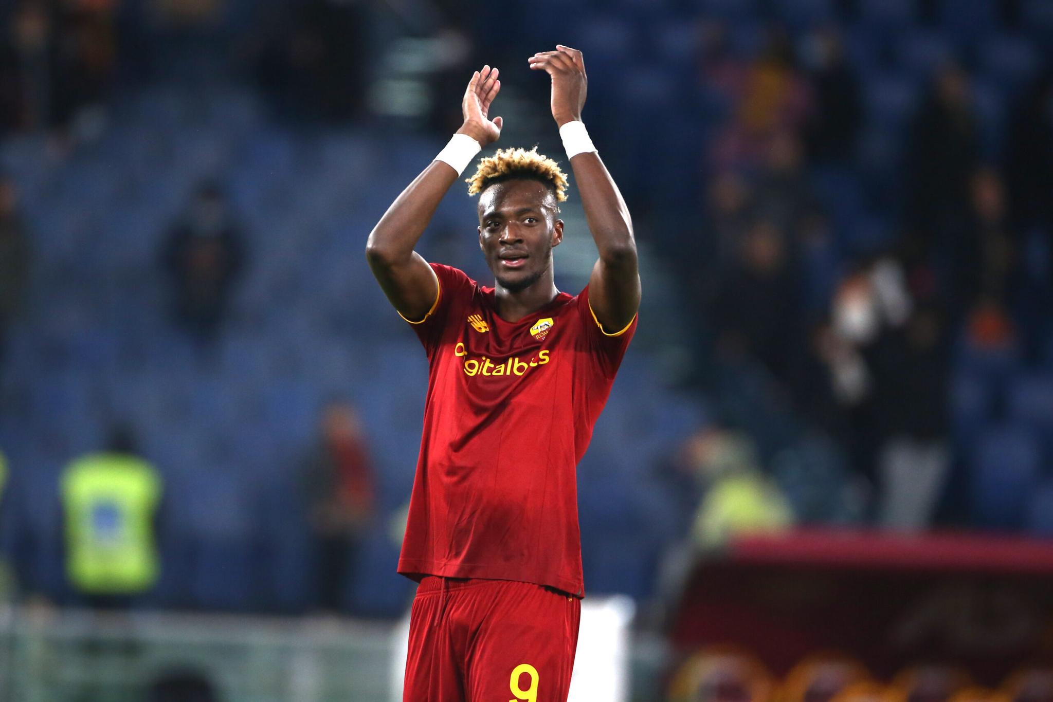 Abraham: “Con la testa sono pienamente dentro la Roma. Concorrenza? Non mi spaventa”